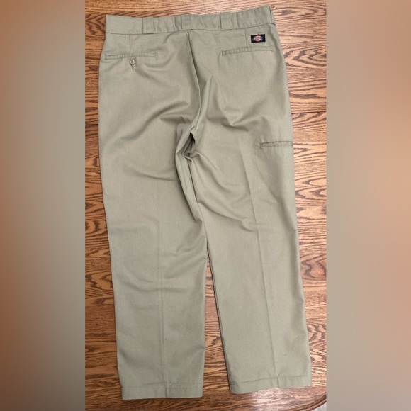 🔥DICKIES🔥REGULAR FIT khaki PANTS with cell phone pocket sz38x30🌟GUC🌟 - Picture 3 of 8
